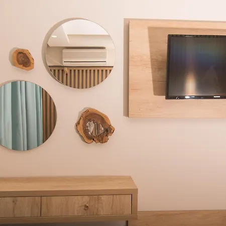 Iniohos Zante & 3* Argassi