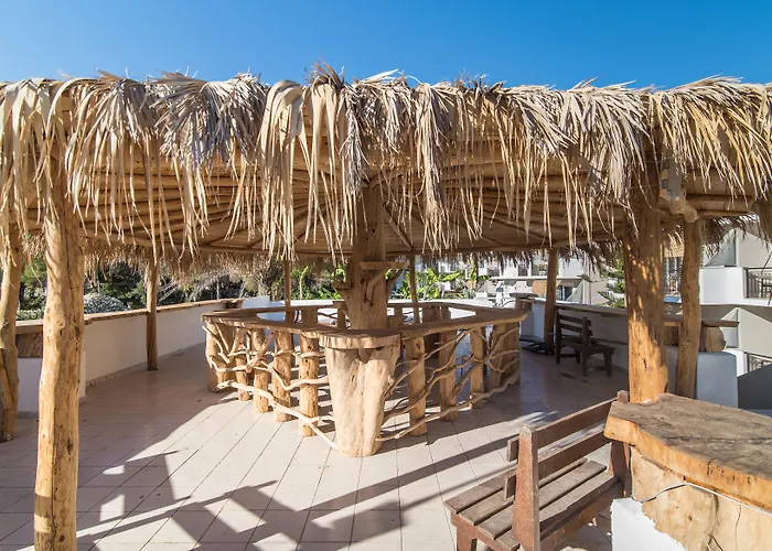 Iniohos Zante & 3* Argassi