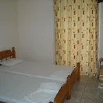 Iniohos Zante & 3* Argassi