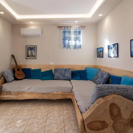 Iniohos Zante & Szálloda 3*