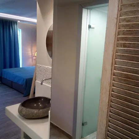 Iniohos Zante & Hotel