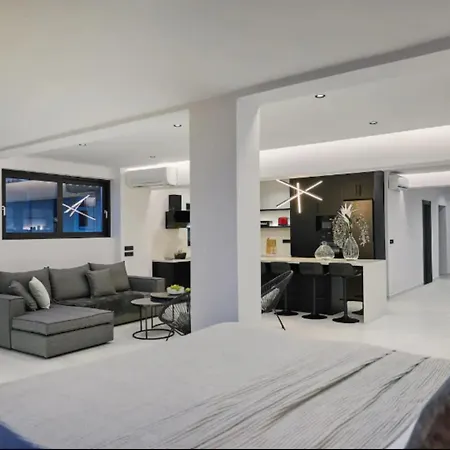 Iniohos Zante & 3* Argassi