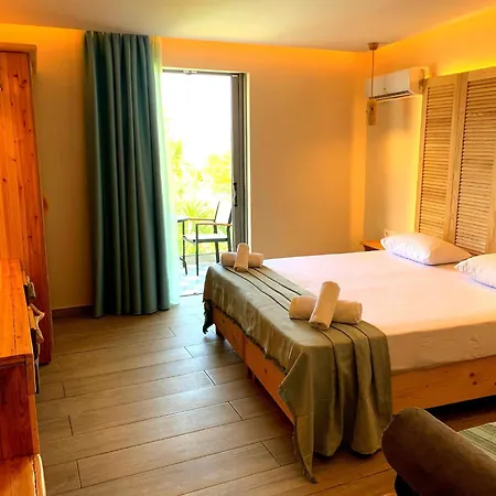 Iniohos Zante & Hotel Argassi