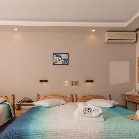 Iniohos Zante & Hotel 3*
