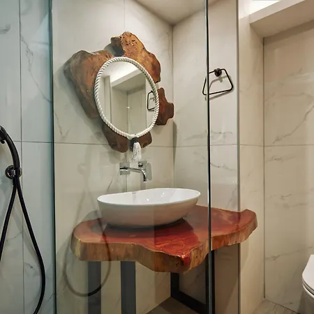 Iniohos Zante & Hotel 3*