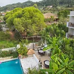 Iniohos Zante & Hotel 3*