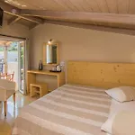 Iniohos Zante & Hotel Argassi