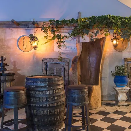 Iniohos Zante & ארגאסי