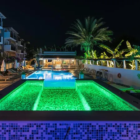 Iniohos Zante & מלון ארגאסי