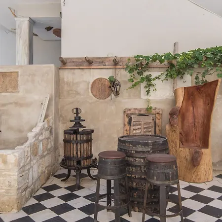 Iniohos Zante & ארגאסי