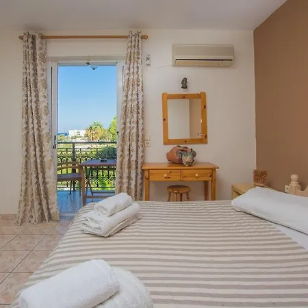 Iniohos Zante &