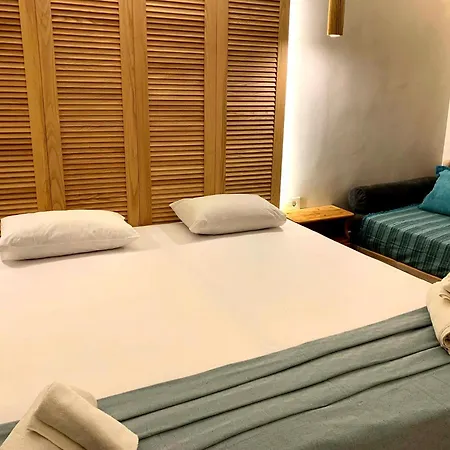 Iniohos Zante & Argassi