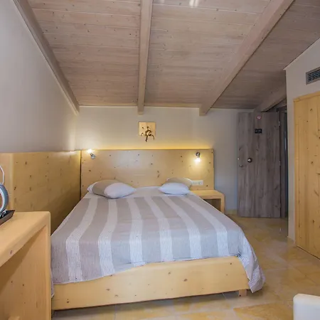 Hotel Iniohos Zante &