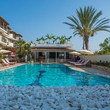 ホテル Iniohos Zante &